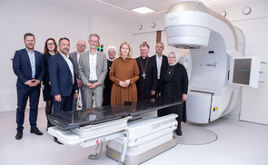 Neuer Linearbeschleuniger von Bischof Scheuer gesegnet
