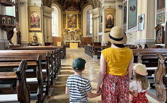 Die Kirchen des Salzkammerguts sind nicht nur angenehm k?hl, sondern bieten beim 'Sommer f?r die Seele' auch besondere spirituelle Angebote.