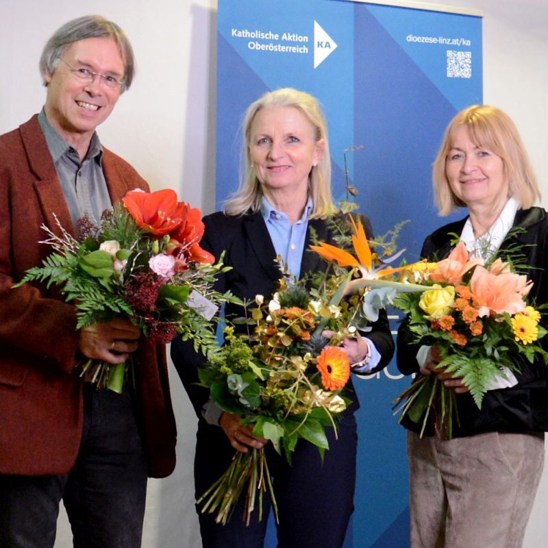 V. l.: Bernhard Steiner (Vizepräsident), Gabriele Hofer-Stelzhammer (Präsidentin), Christa Steinbüchler (Vizepräsidentin)