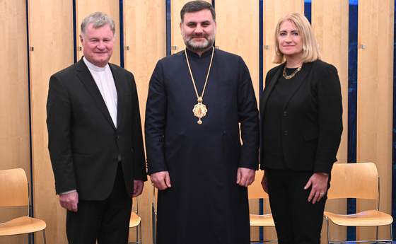 Armenischer Bischof Petrosyan bleibt an der ÖRKÖ-Spitze