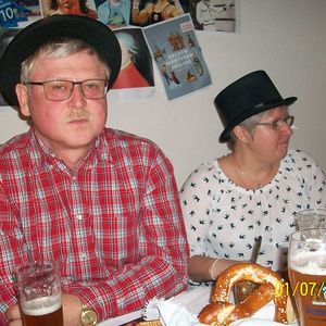 Faschingsonntag in St. Quirinus - das große Weißwurstessen