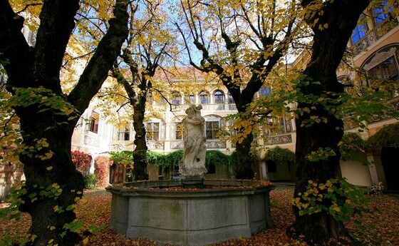 Das Bildungshaus Schloss Puchberg in Wels hat ab 1. Oktober 2026 einen neuen Seelsorger.