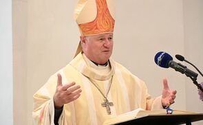 Bischof Manfred Scheuer bei seiner Predigt beim Festgottesdienst zum Abschluss der Vollversammlung der Bischofskonferenz in Mariazell
