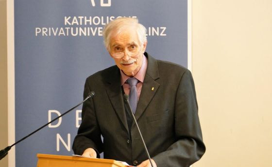 Univ.-Prof. em. Dr. Franz Hubmann