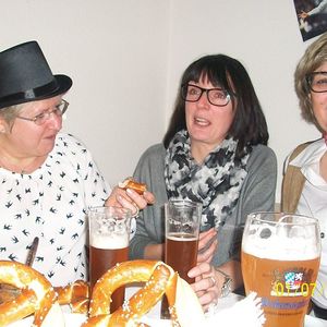 Faschingsonntag in St. Quirinus - das große Weißwurstessen