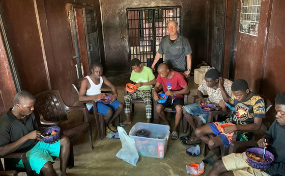 Jugend Eine Welt prangert Kinderrechtsverletzungen in Afrika an
