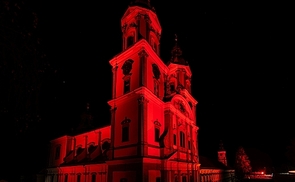 Mit dem „Red Wednesday“ am 15. November 2023 macht das internationale katholische Hilfswerk „Kirche in Not“ auch 2023 auf das Schicksal verfolgter Christen auf der ganzen Welt aufmerksam.