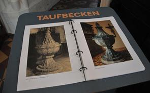 Taufbecken Blätterbuch