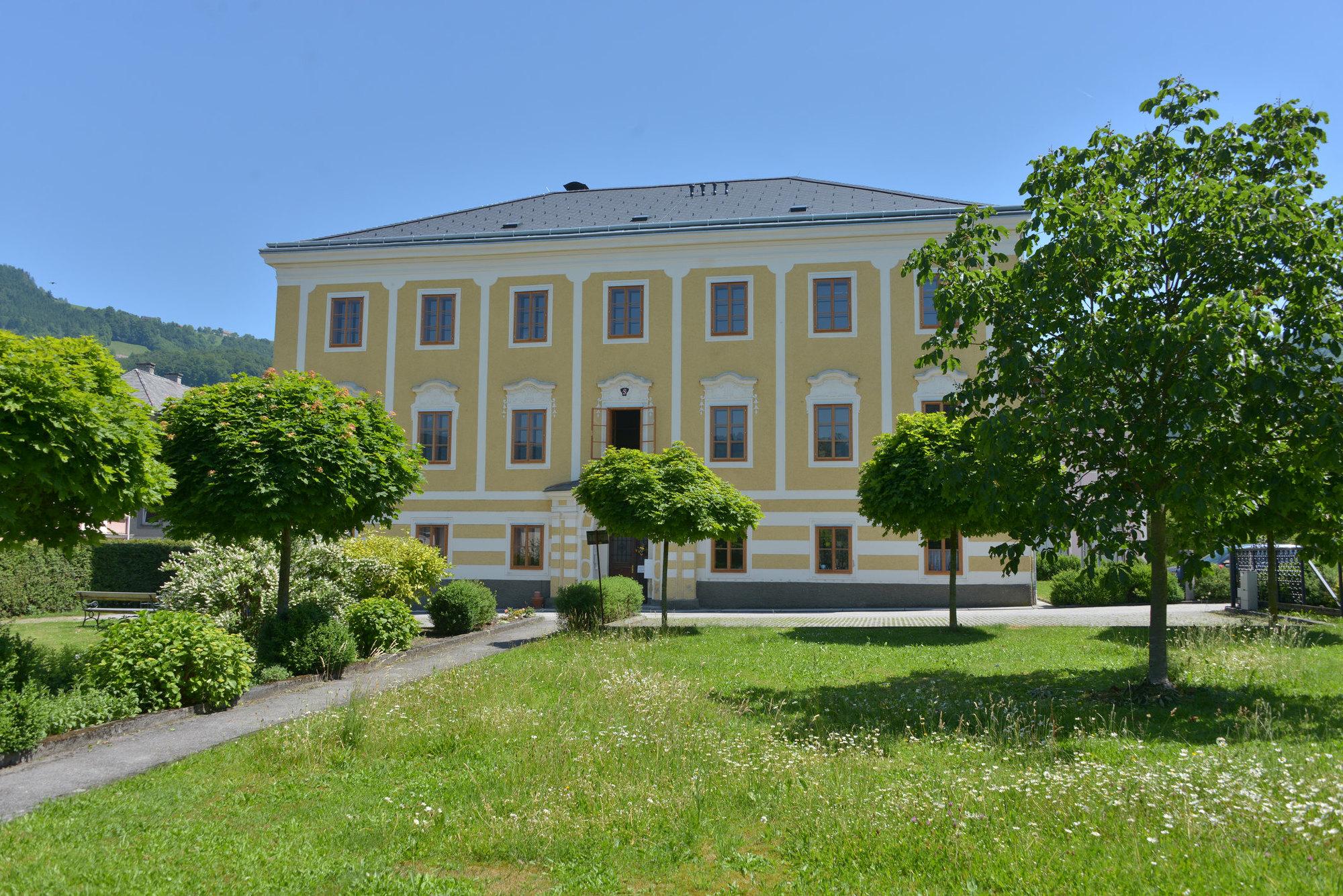 Der Kirchdorfer Pfarrhof wird zum Pfarrzentrum