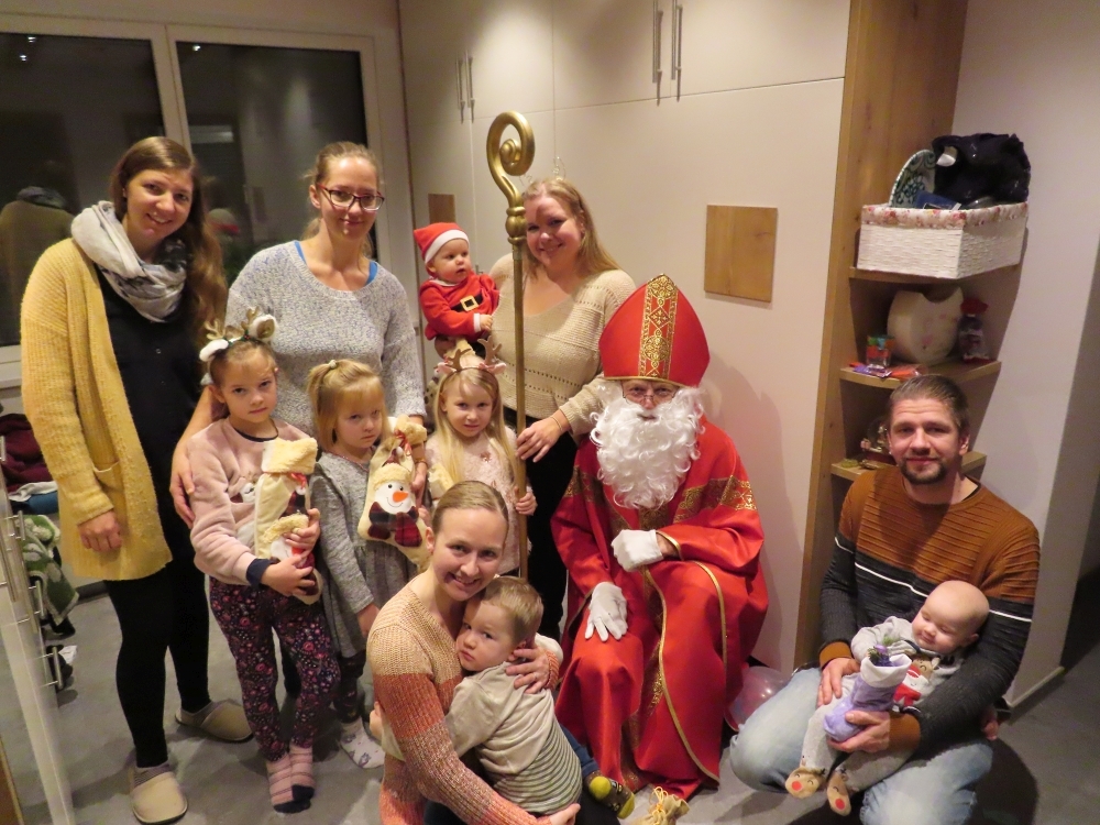 Familie mit Nikolaus