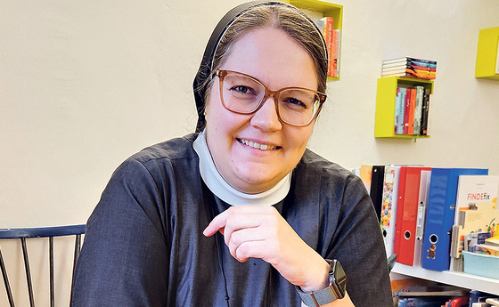 Sr. Idal Vorel ist seit Juni auf TikTok aktiv, und das mit großem Erfolg. Sie hat bereits rund 43.500 Follower.