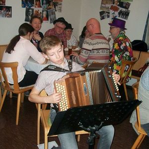 Faschingsonntag in St. Quirinus - das große Weißwurstessen
