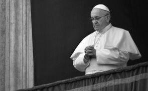 Papst Franziskus ist am Ostermontag 2025 verstorben.