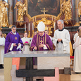 Kollerschlag: Neuer Volksaltar in renovierter Pfarrkirche geweiht