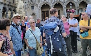 Haus der Frau: Reise nach Brüssel