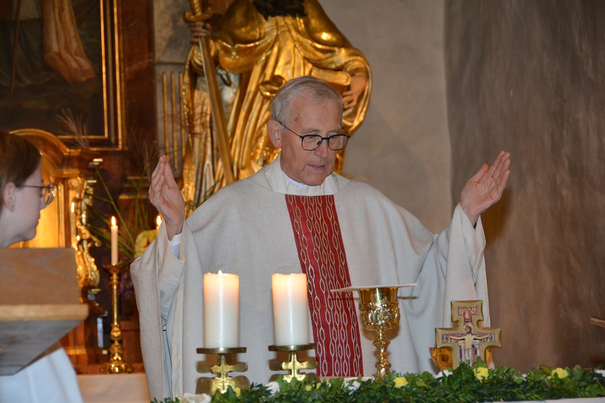 Bischofsvikar Johann Hintermaier